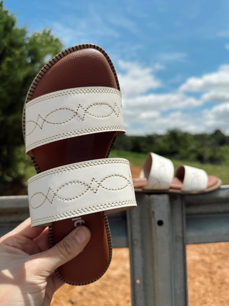 The Boot Stitch Sandals - Cream