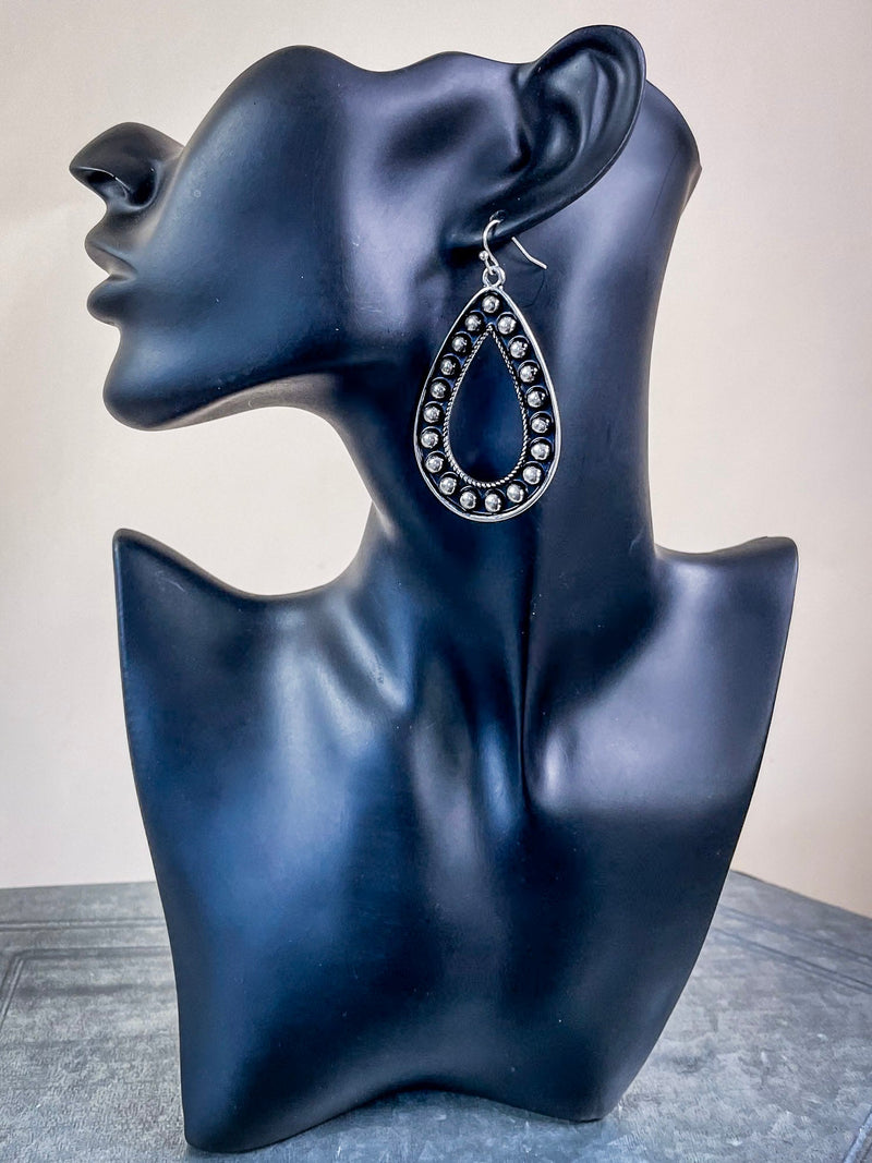Amarillo Metal Bubble Fashion Earrings - Silver