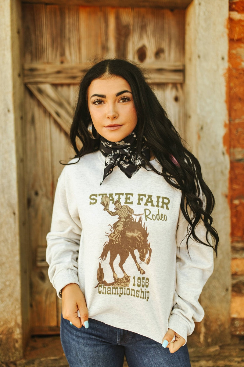 State Fair Rodeo Raw Hem V-Neck Crop Graphic Sweatshirt